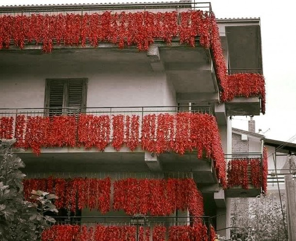 Alt="vorrei italian balconies with chilli"