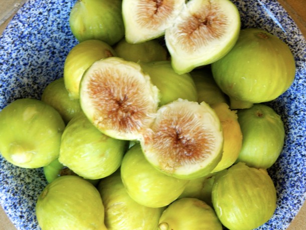 Alt="vorrei italian calabrian food fresh figs with gorgonzola"